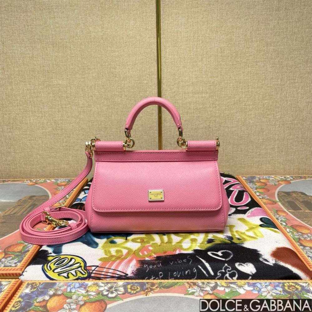 شنطة دولتشي اند غابانا Mini Sicily handbag