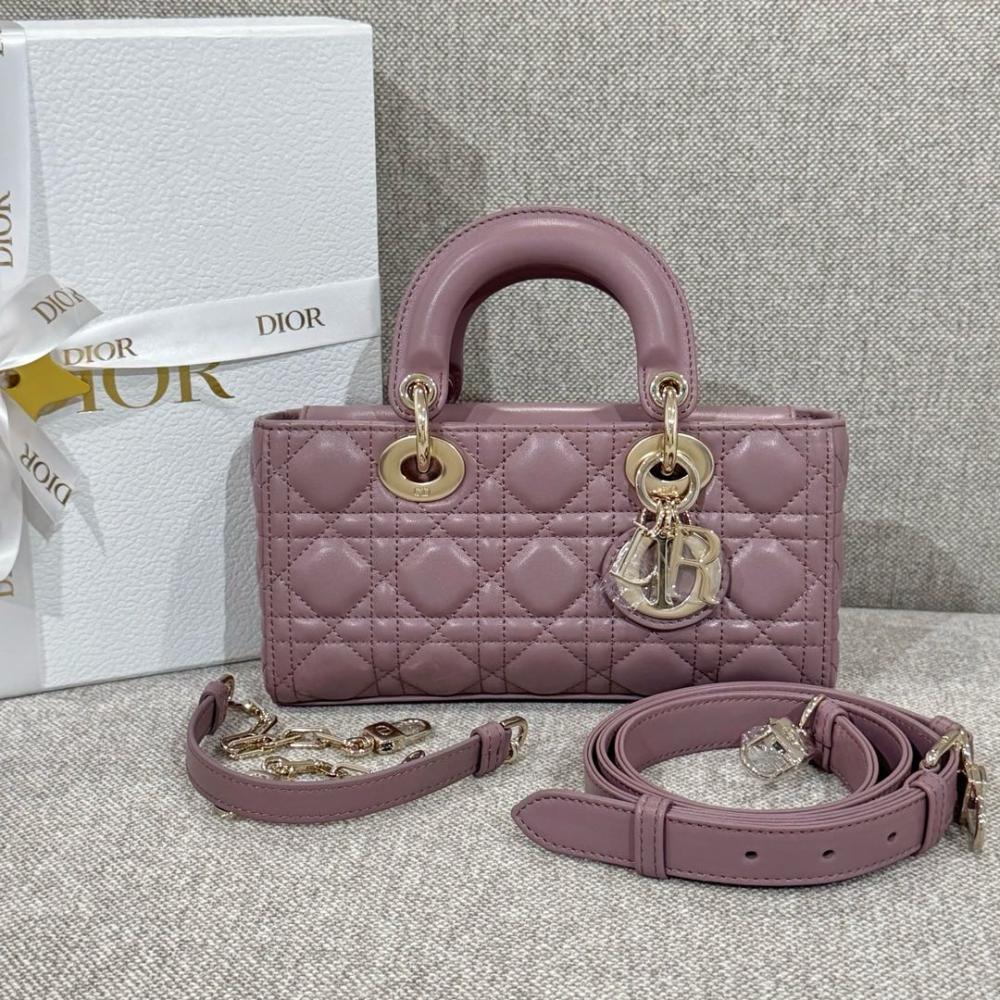 شنطة ديور Lady D-Joy Bag مقاس 22cm