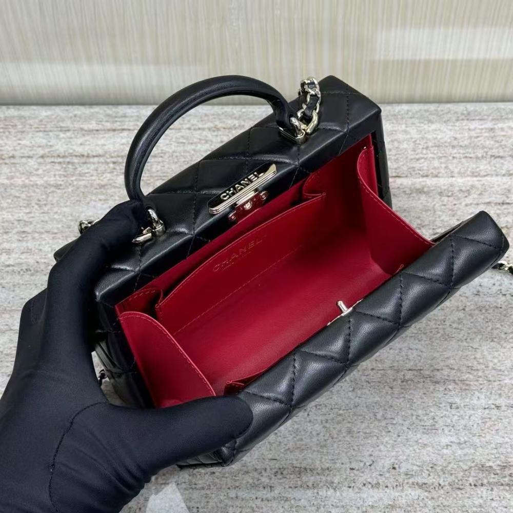 شنطة شانيل SMALL BOX BAG مقاس 18cm