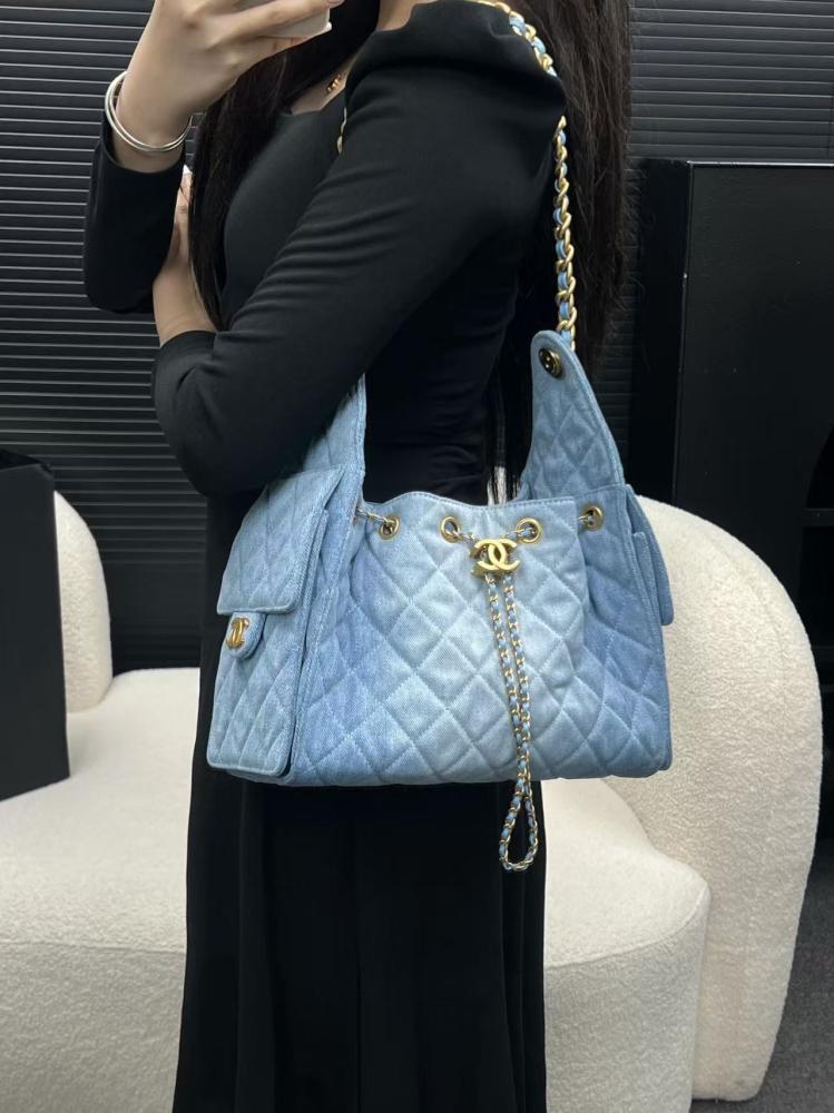 شنطة شانيل hopo bag 30cm