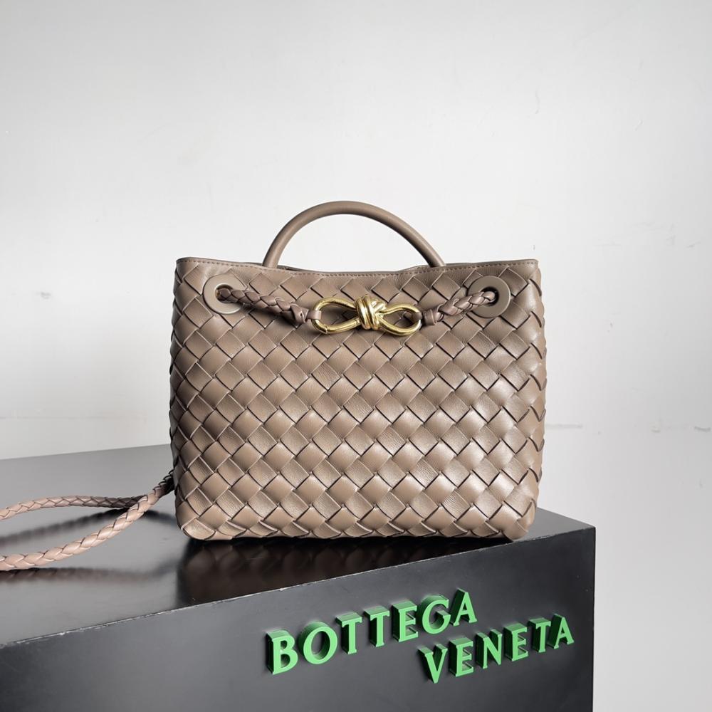 شنطة بوتيغا Andiamo مقاس 25cm