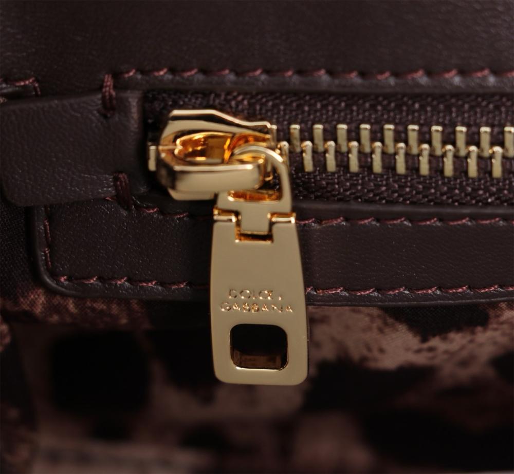 شنطة دولتشي اند غابانا Elongated Sicily handbag