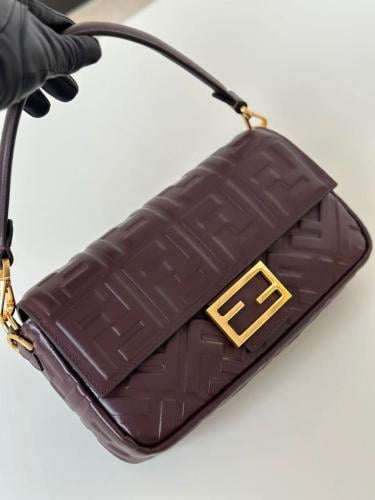 شنطة فندي مقاس 27cm