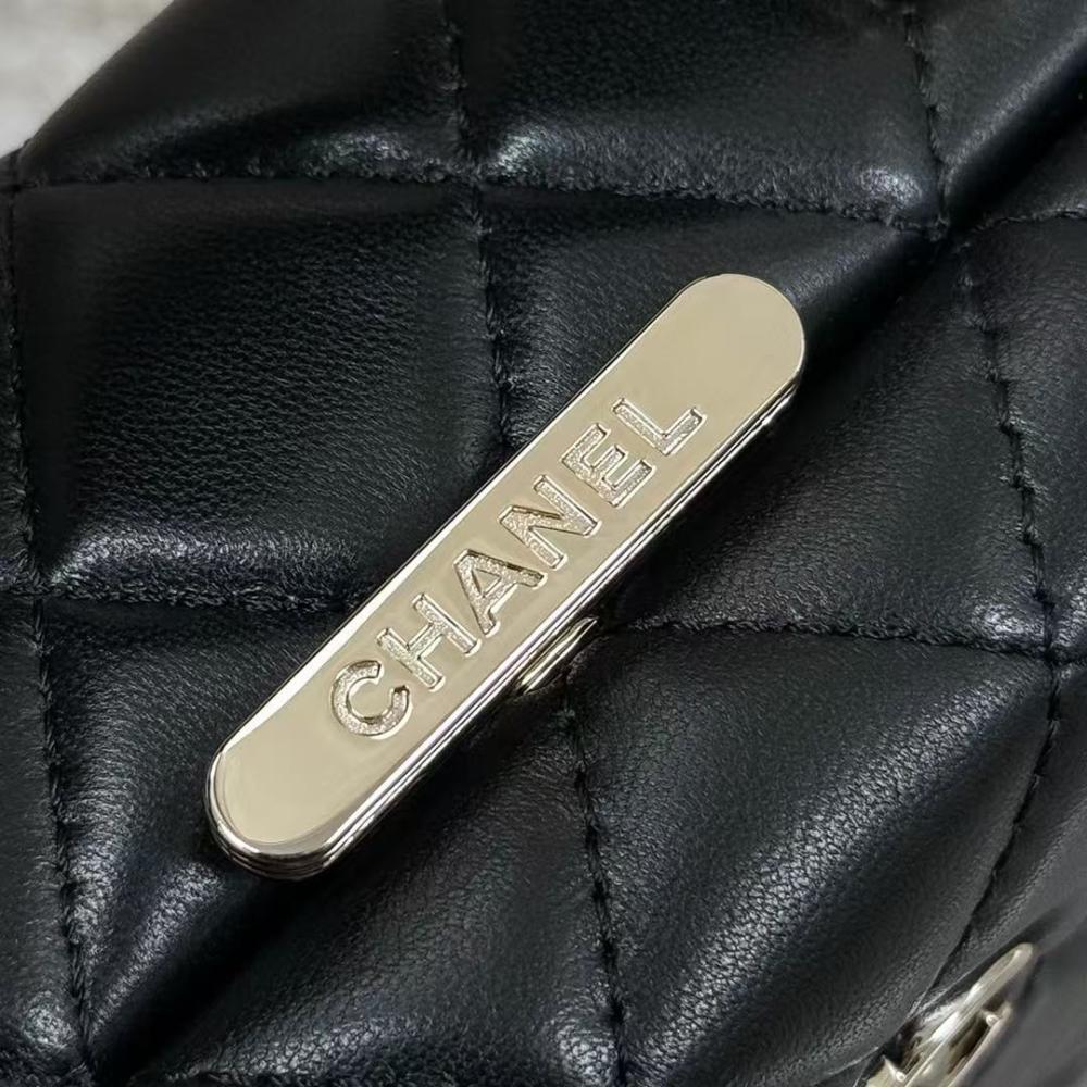 شنطة شانيل SMALL BOX BAG مقاس 18cm