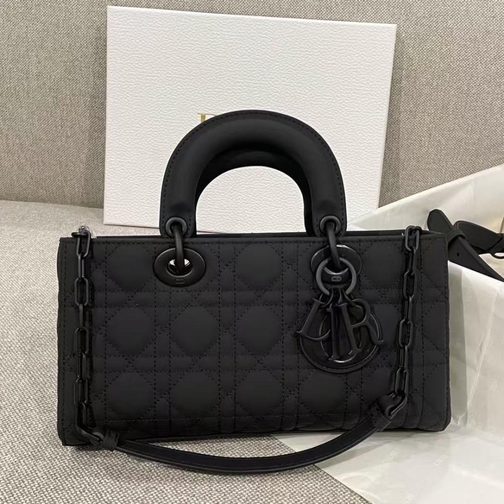شنطة ديور Lady D-Joy Bag مقاس 26cm