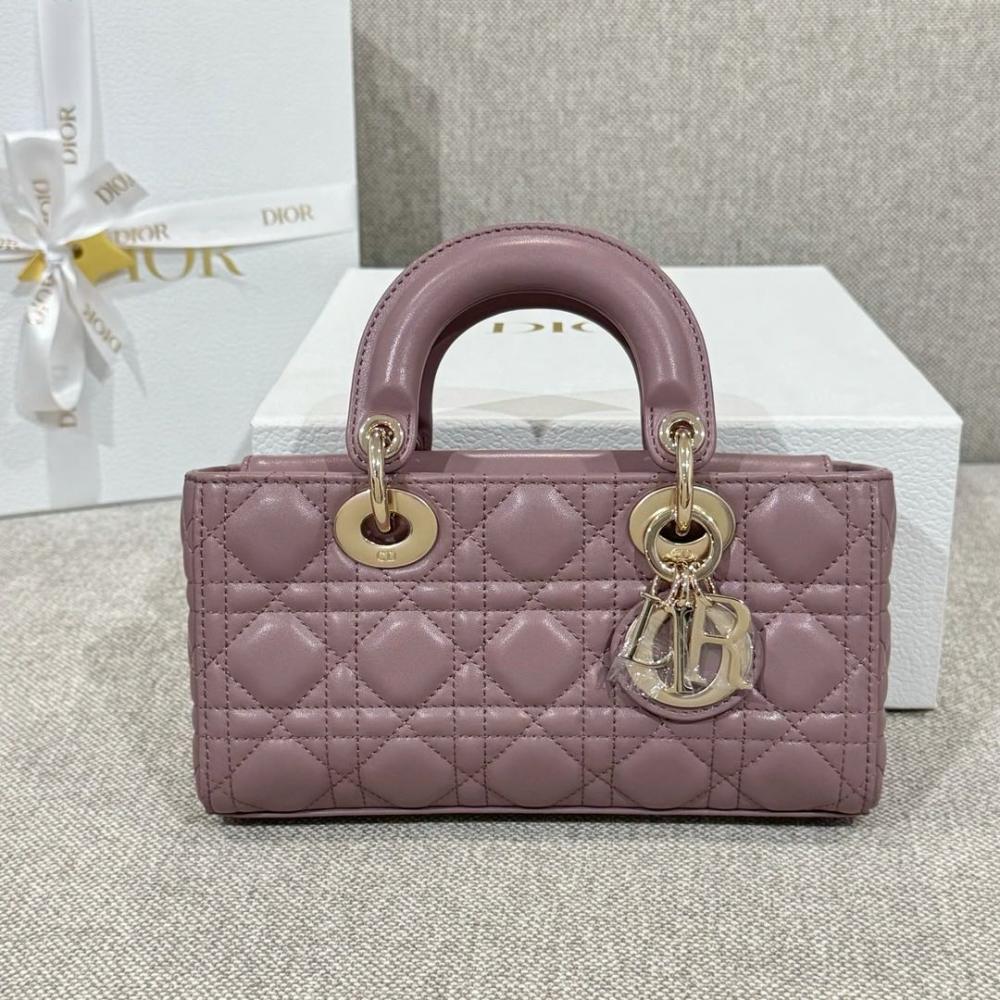 شنطة ديور Lady D-Joy Bag مقاس 22cm