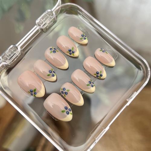Blueberry nails