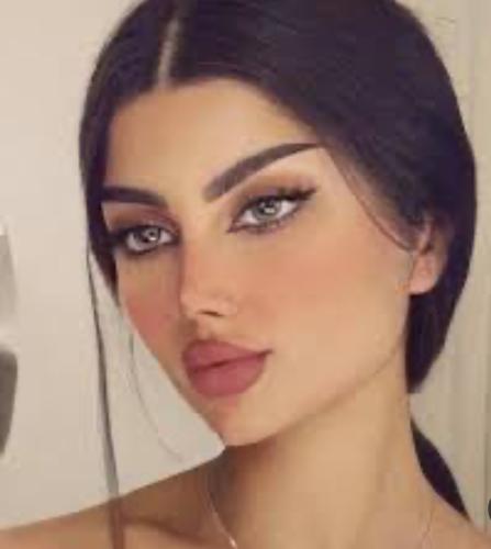 الفرشاة الفرنسية لرسم ايلاينر العين