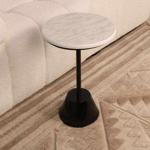 طاولة خدمه