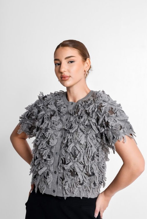 بلوزة رمادي