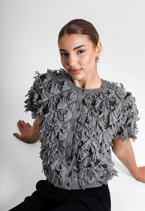 بلوزة رمادي