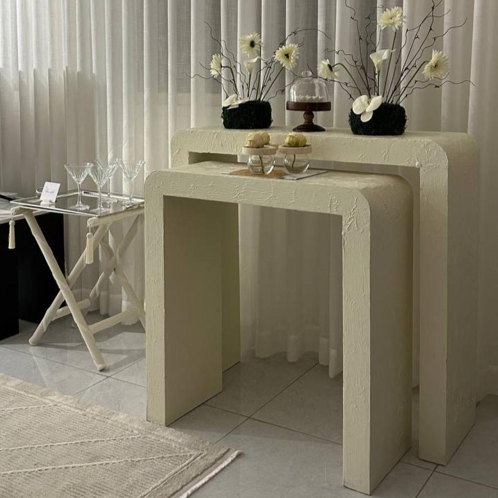 طقم مدخل بويه أوف وايت محبب – أناقة متناغمة بتصميم عصري ناعم