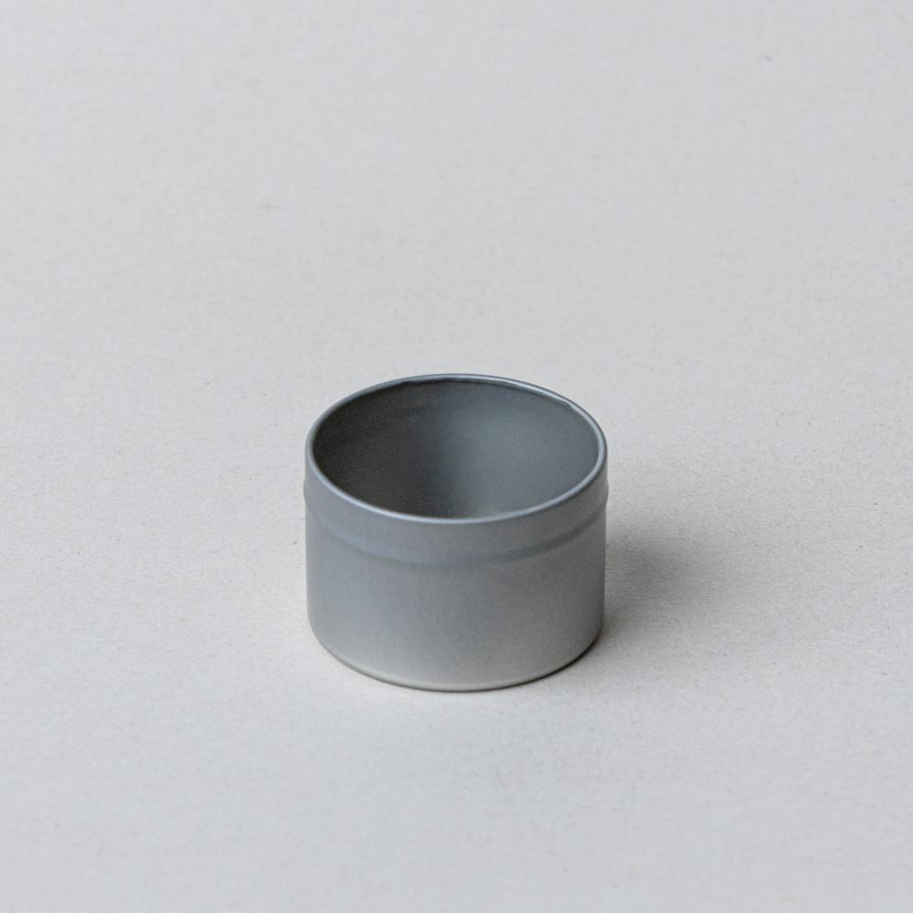 علب حديد متعددة الاستخدام ( 4 اونز ) ( 12 حبة ) لون فضي