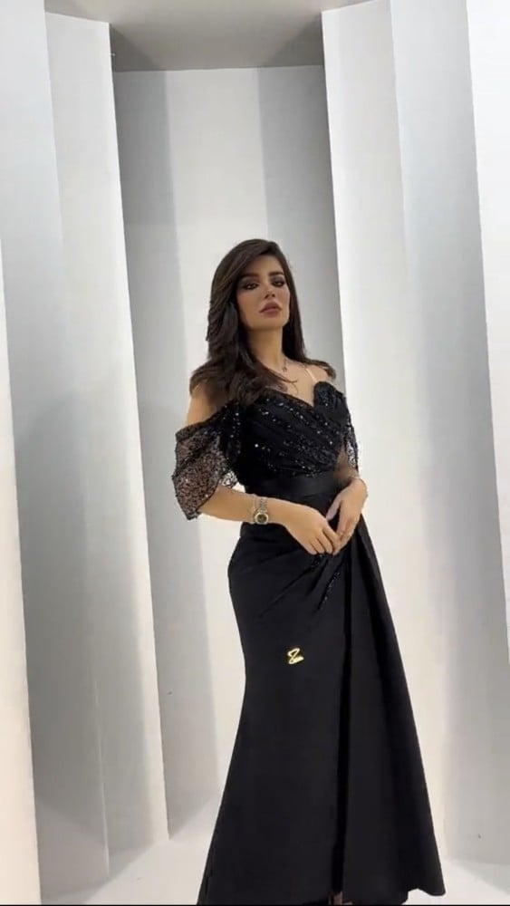 فستان اسود فخم
