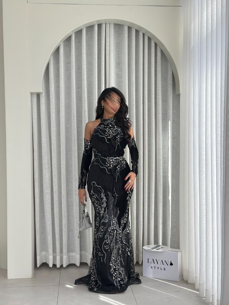 فستان اسود تل سلفر