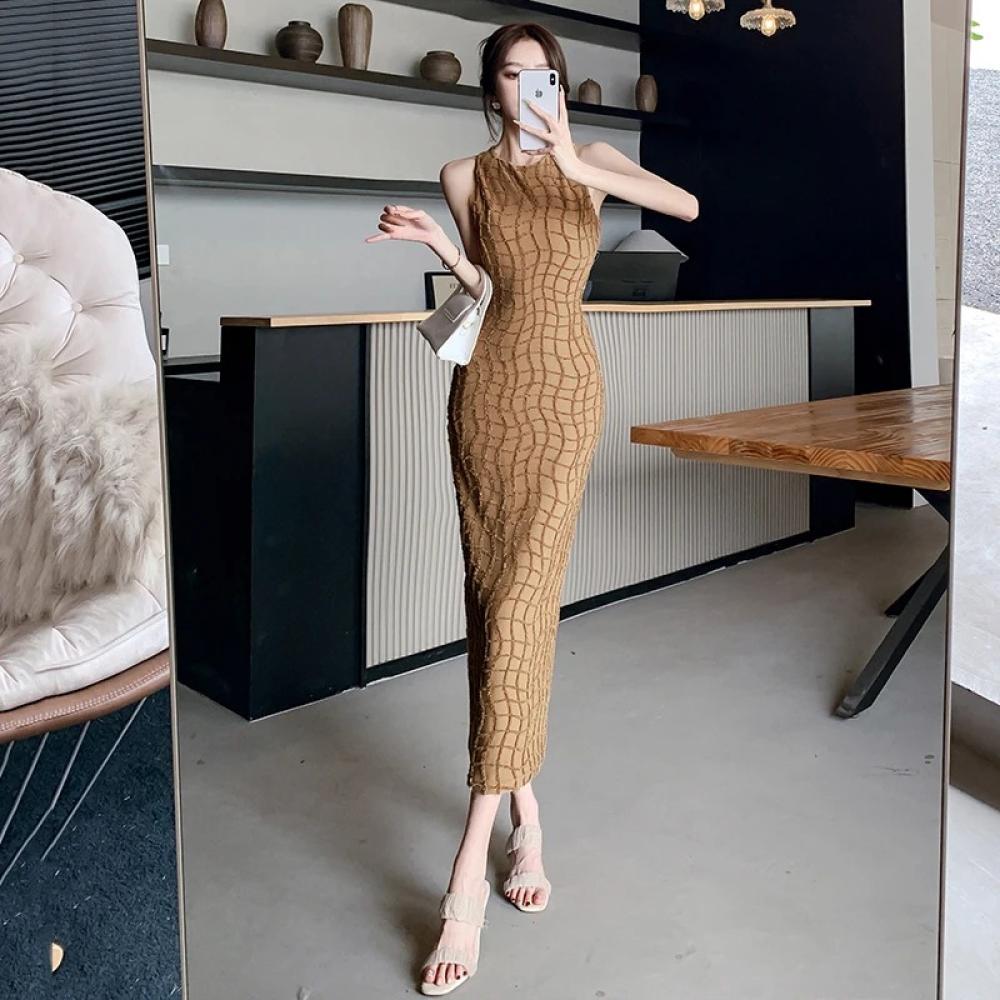 فستان نسائي بدون اكمام