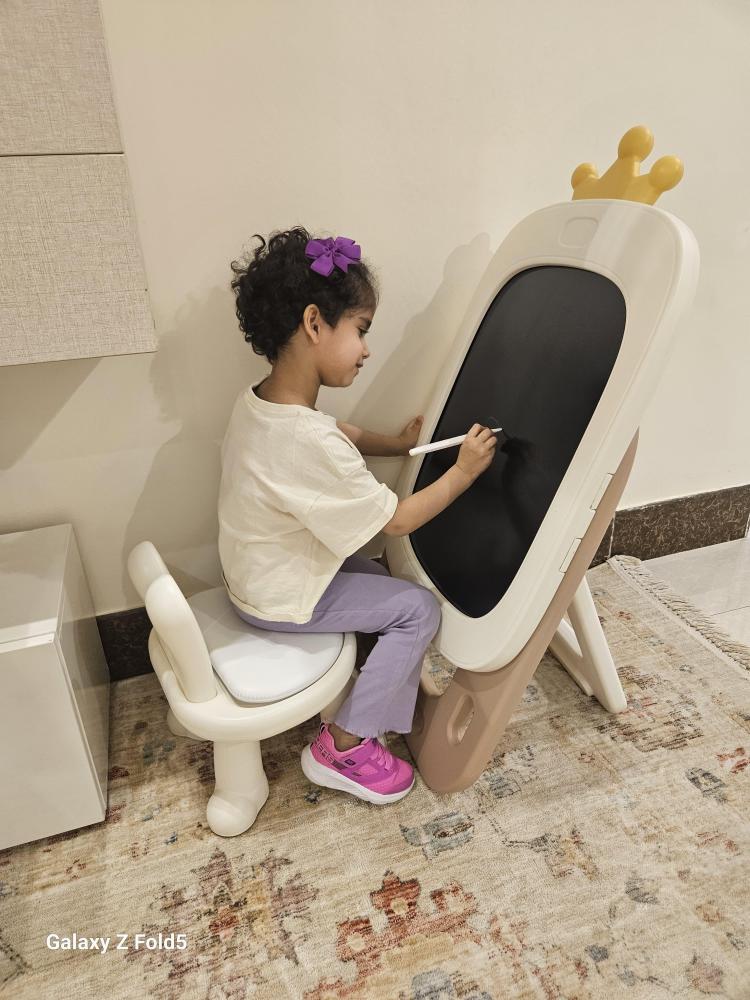 سبورة ذكية للأطفال