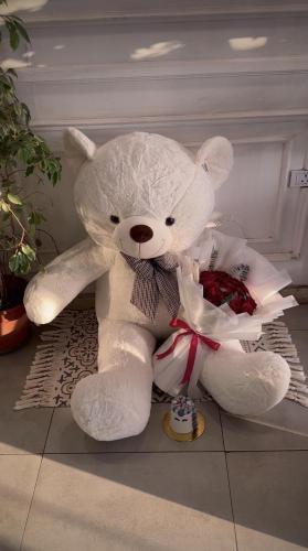 باقة ورد مع دبدوب