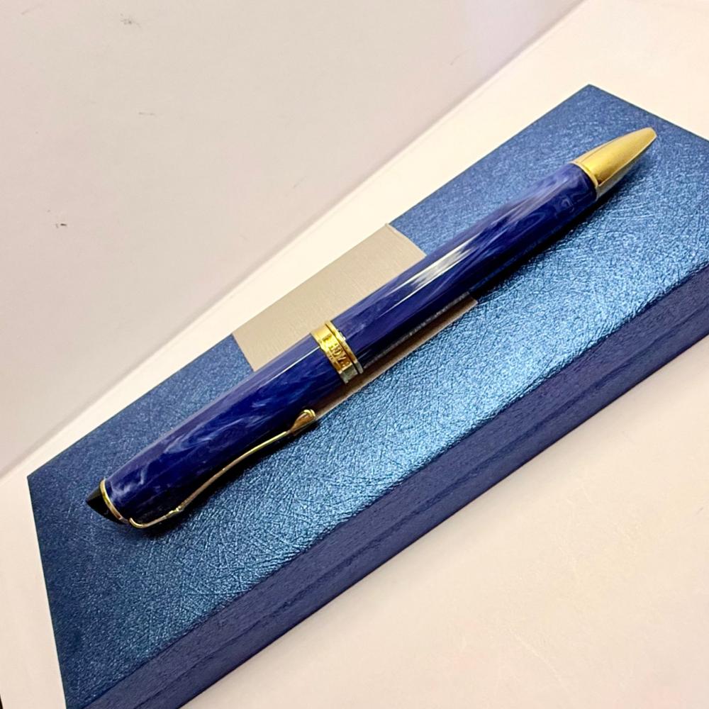 قلم كاران داش - إكوينكس أزرق رخامي