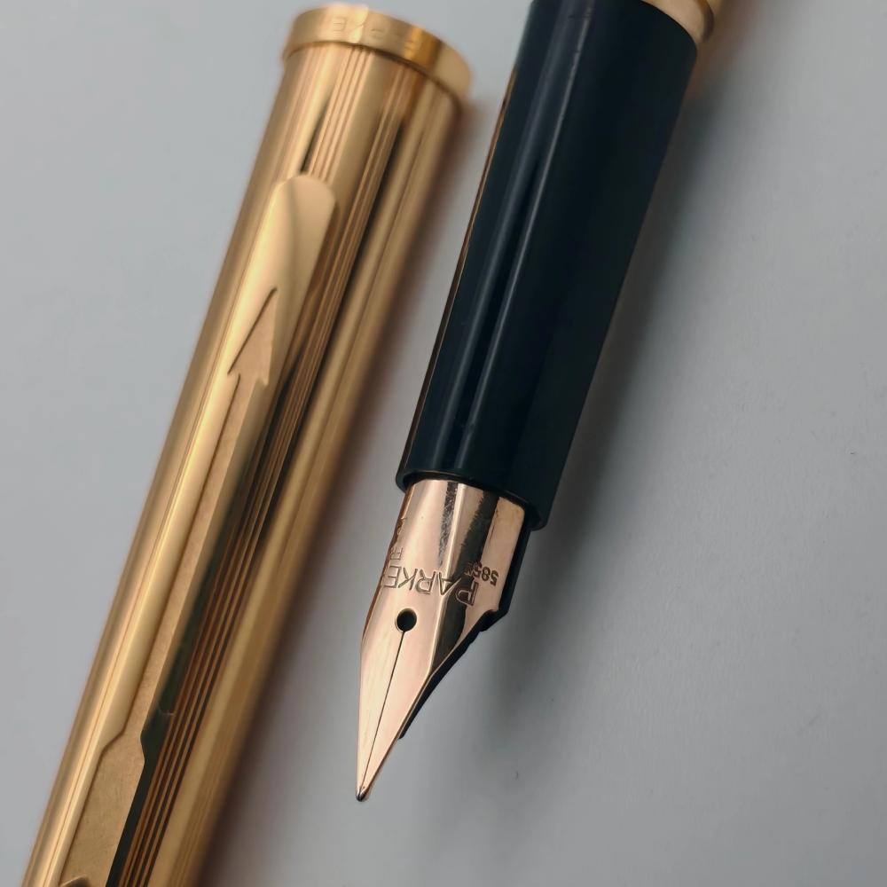 طقم Parker 85 الذهبي الفاخر