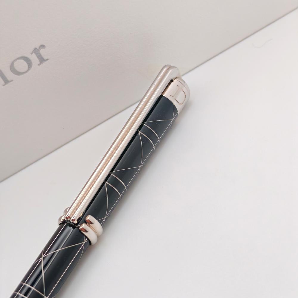 قلم كريستيان ديور فاخر – أسود بنقوش فضية – Ballpoint Pen