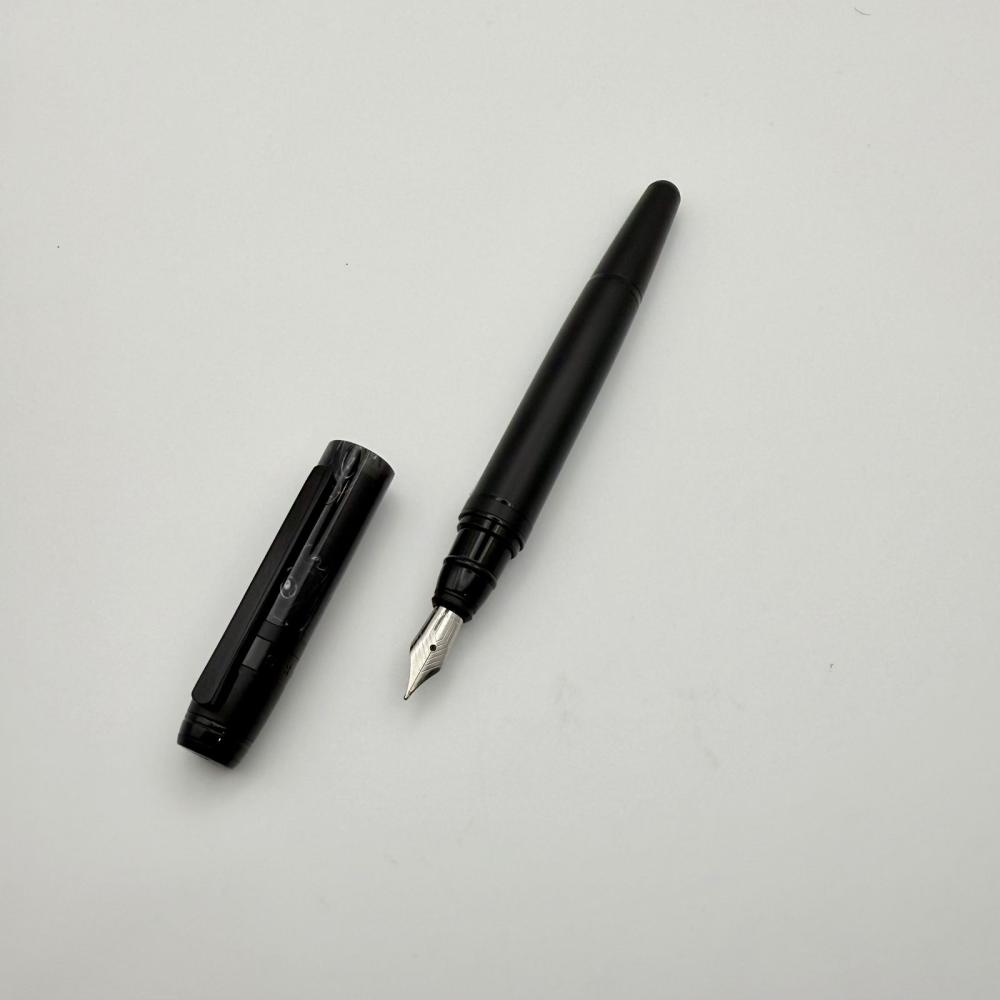 قلم حبر ريشة هوجو بوس  Hugo Boss – Fusion Marble Black