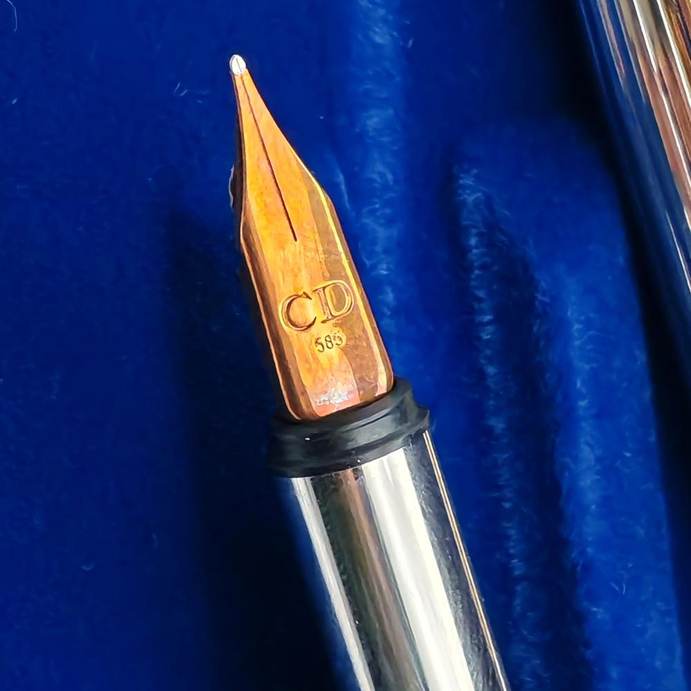 قلم حبر فاخر من كريستيان ديور فضه 925 ريشه 14K