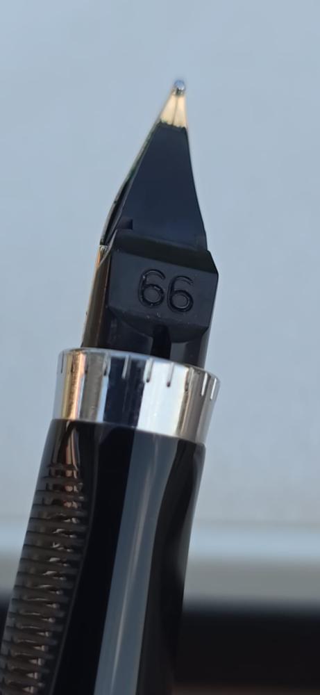 قلم باركر 75 لاكر أخضر Parker 75 Laque Green Malachite