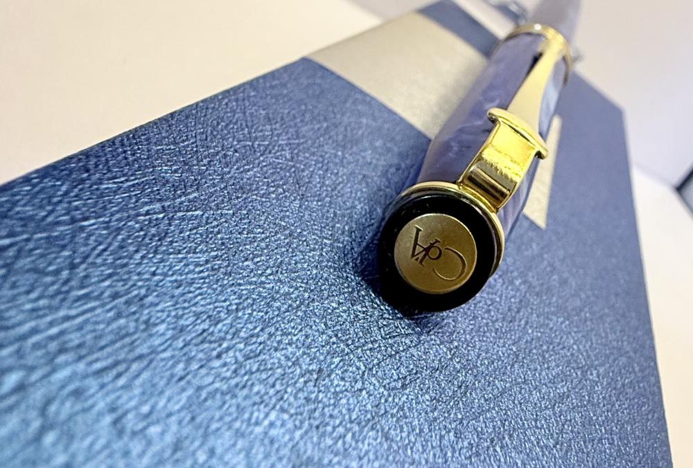 قلم كاران داش - إكوينكس أزرق رخامي