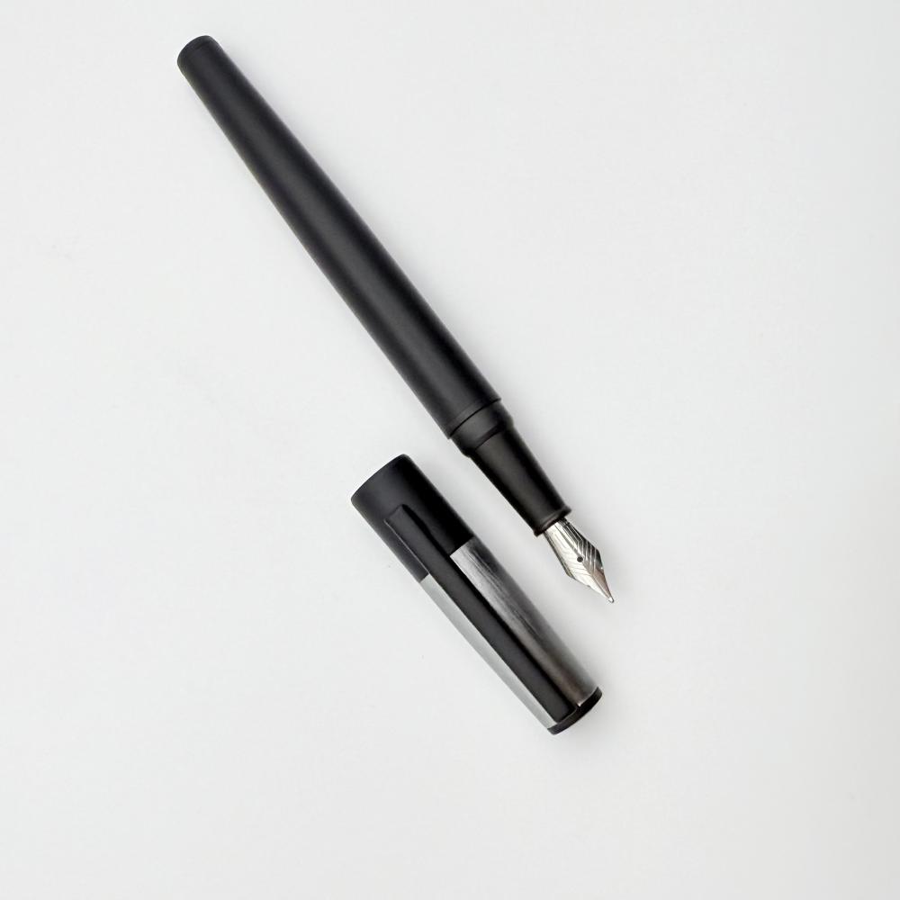 قلم حبر ريشة هوجو بوس  Hugo Boss Ballpoint Pen Formation Herringbone Gun