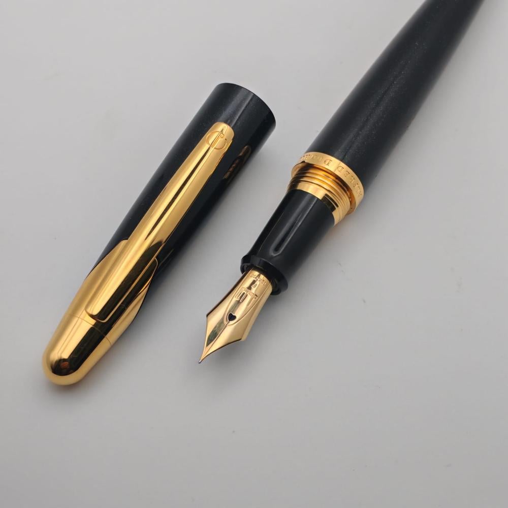 قلم دانهيل Dunhill AD2000 – حبر بريشة ذهبية 18K مقاس F