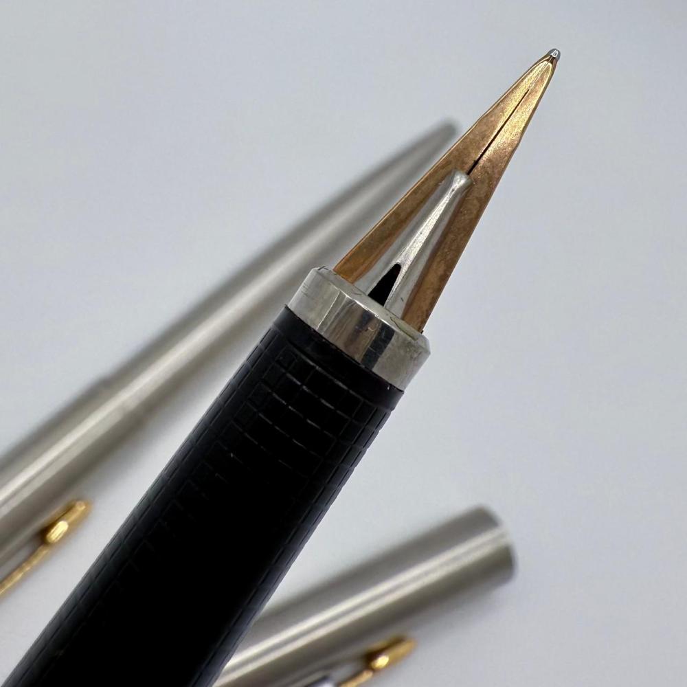 طقم أقلام باركر 180 الكلاسيكي – إصدار ستانلس ستيل