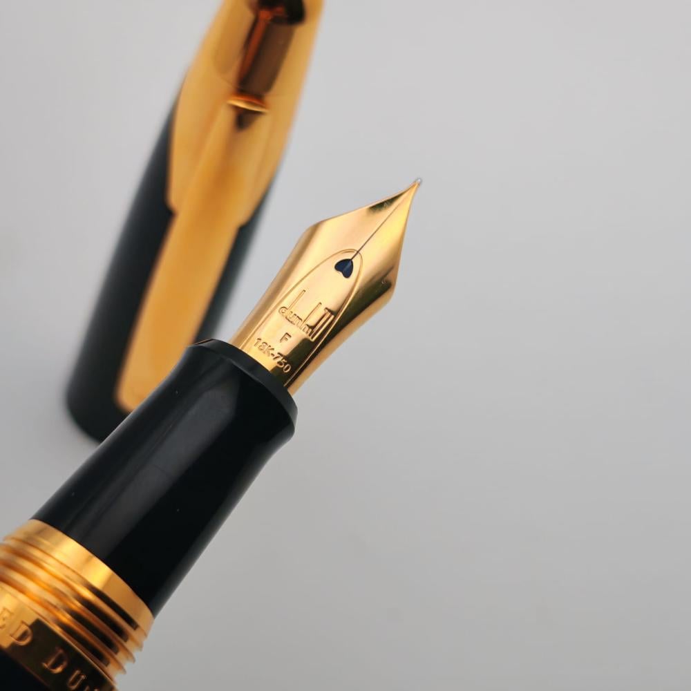 قلم دانهيل Dunhill AD2000 – حبر بريشة ذهبية 18K مقاس F