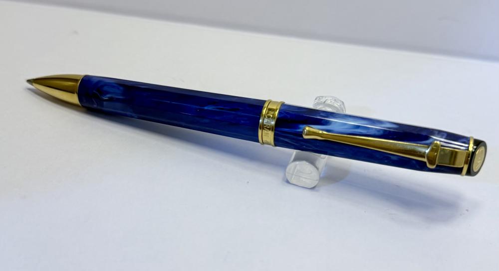 قلم كاران داش - إكوينكس أزرق رخامي