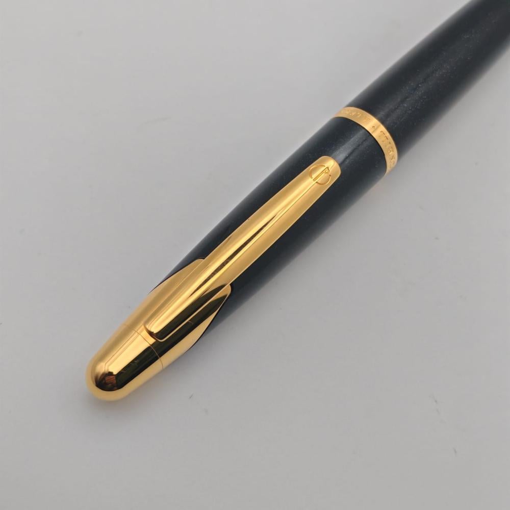 قلم دانهيل Dunhill AD2000 – حبر بريشة ذهبية 18K مقاس F