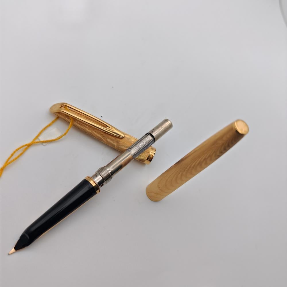 قلم واترمان CF ذهبي فاخر – ريشة ذهبية 18K