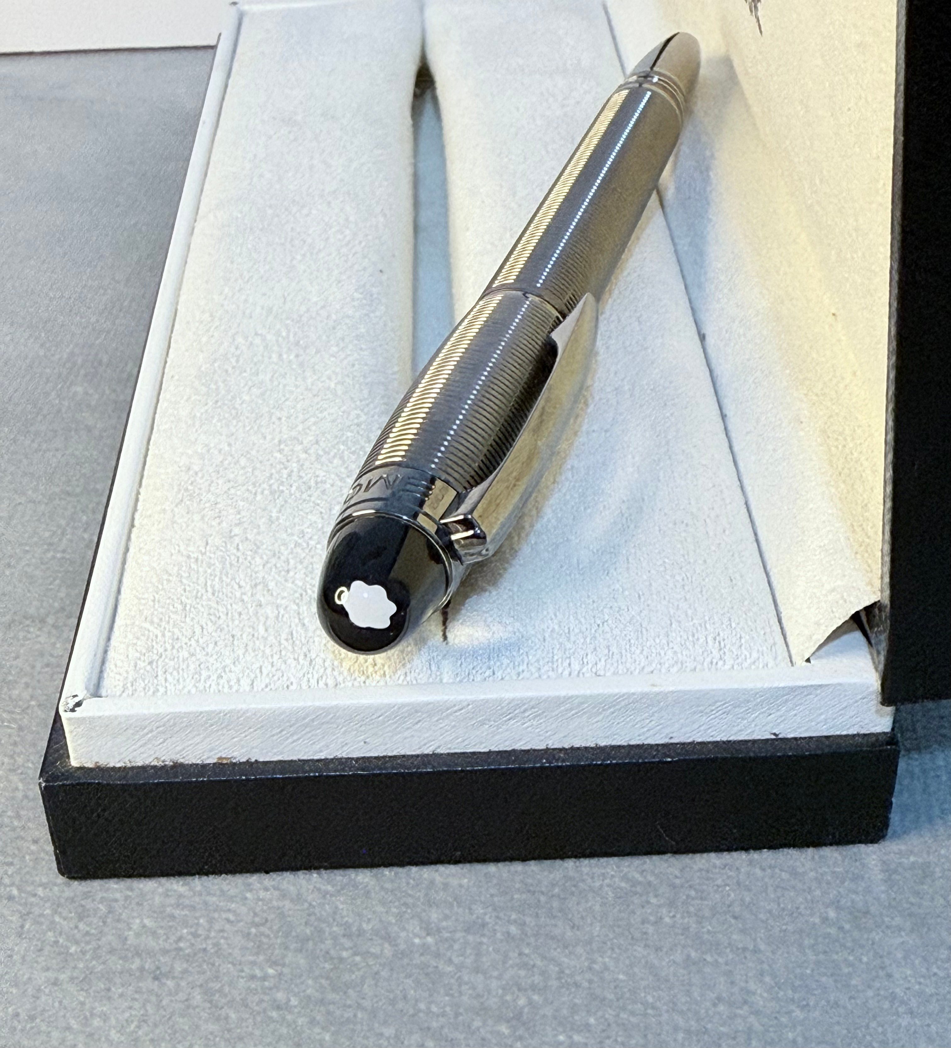 Montblanc StarWalker Midnight Metal Pen - قلم مونت بلان StarWalker ميدنايت ميتال