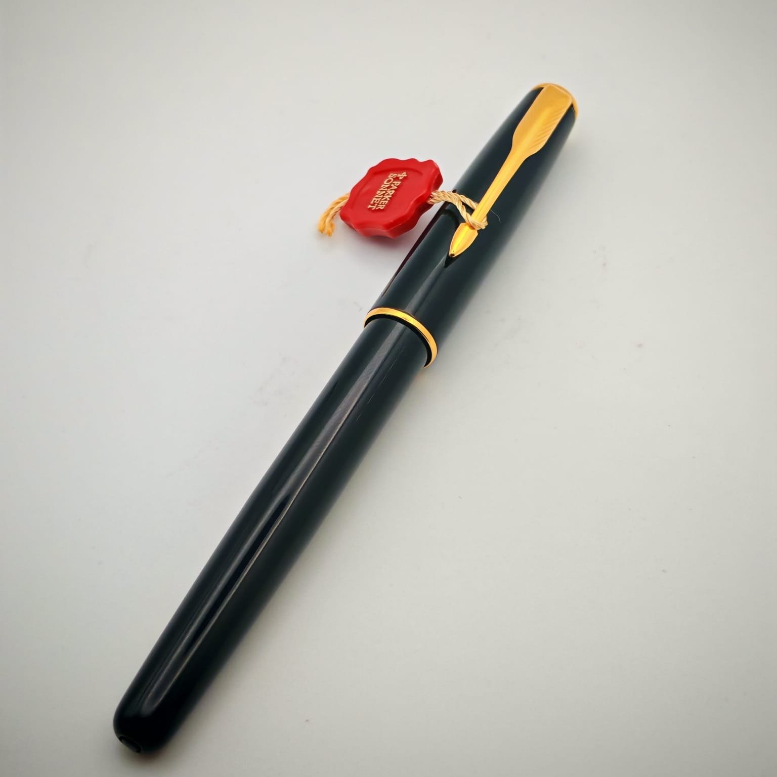 طقم أقلام باركر سونيت أسود بطلاء ذهبي