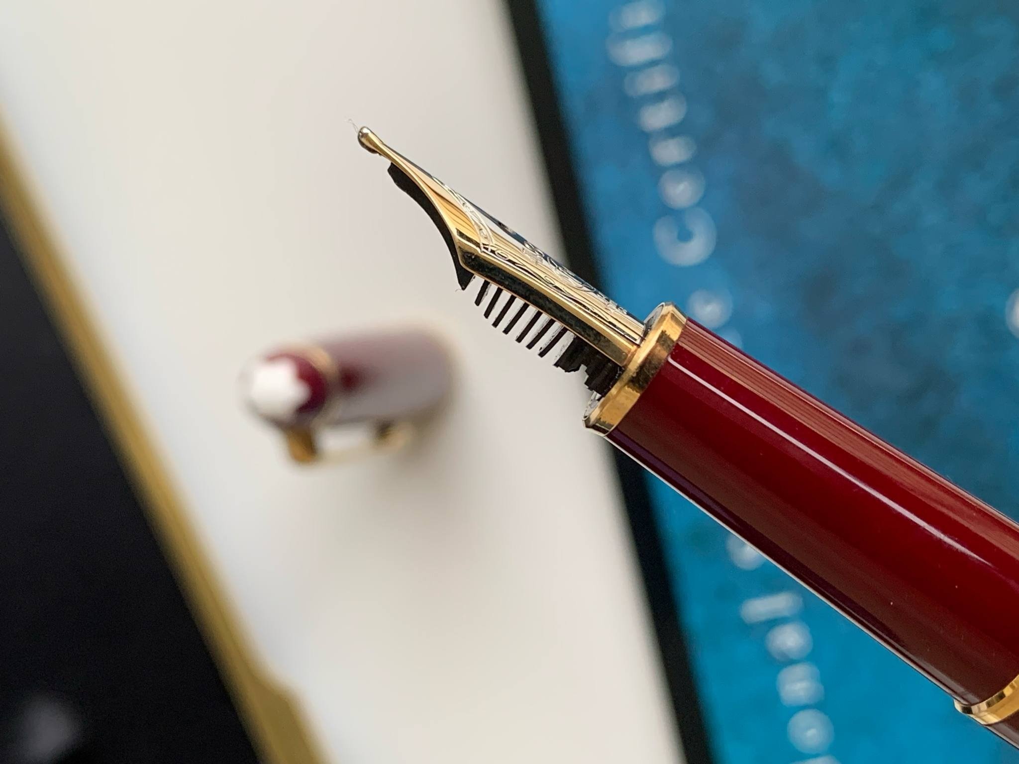 قلم حبر  مون بلان Montblanc موديل 144 إصدار نادر بلون نبيتي