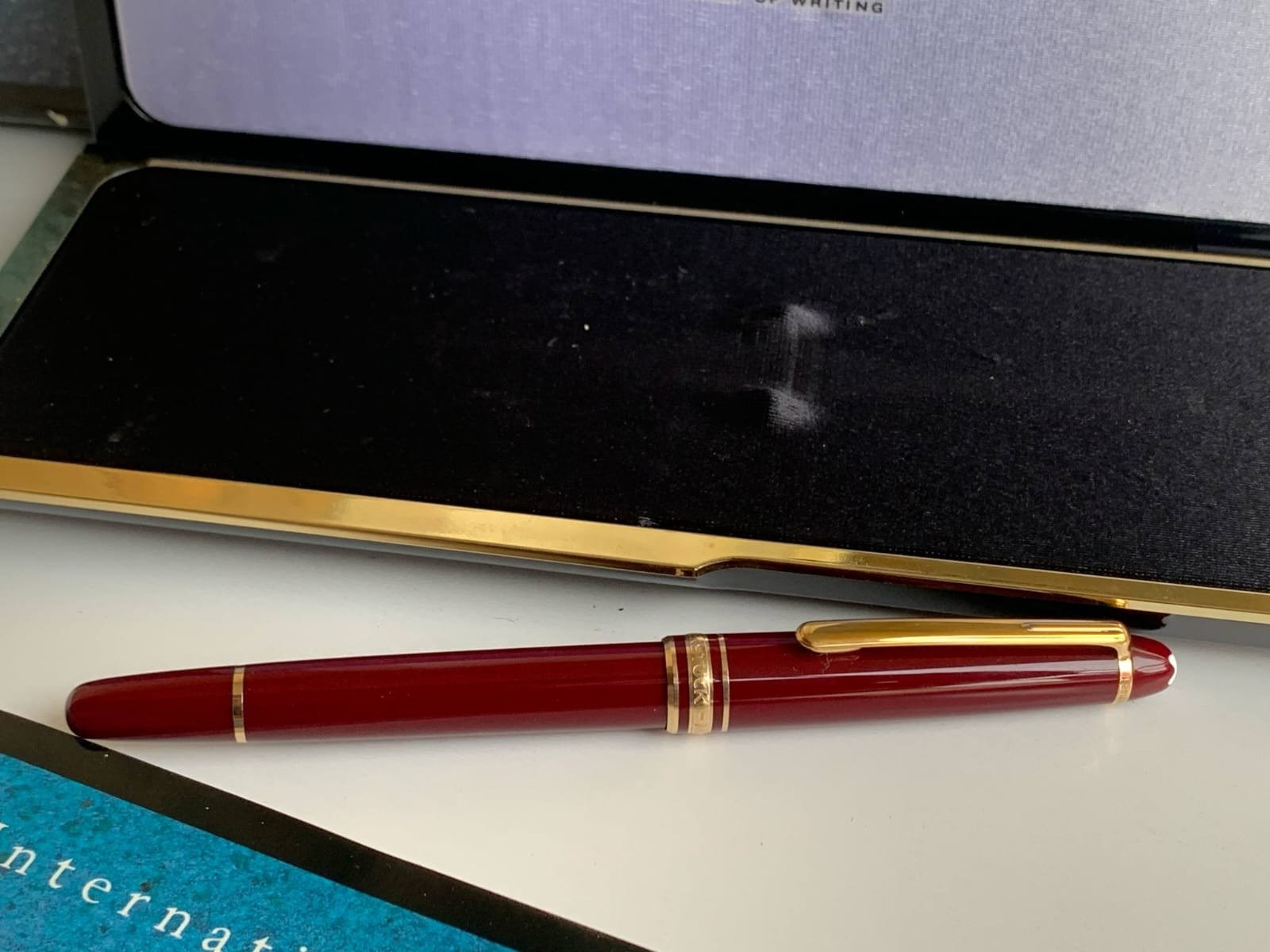 قلم حبر  مون بلان Montblanc موديل 144 إصدار نادر بلون نبيتي