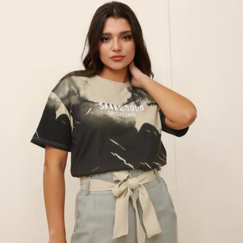 تيشيرت جنز اوفر سايز للجنسين - Over sized T-shirt