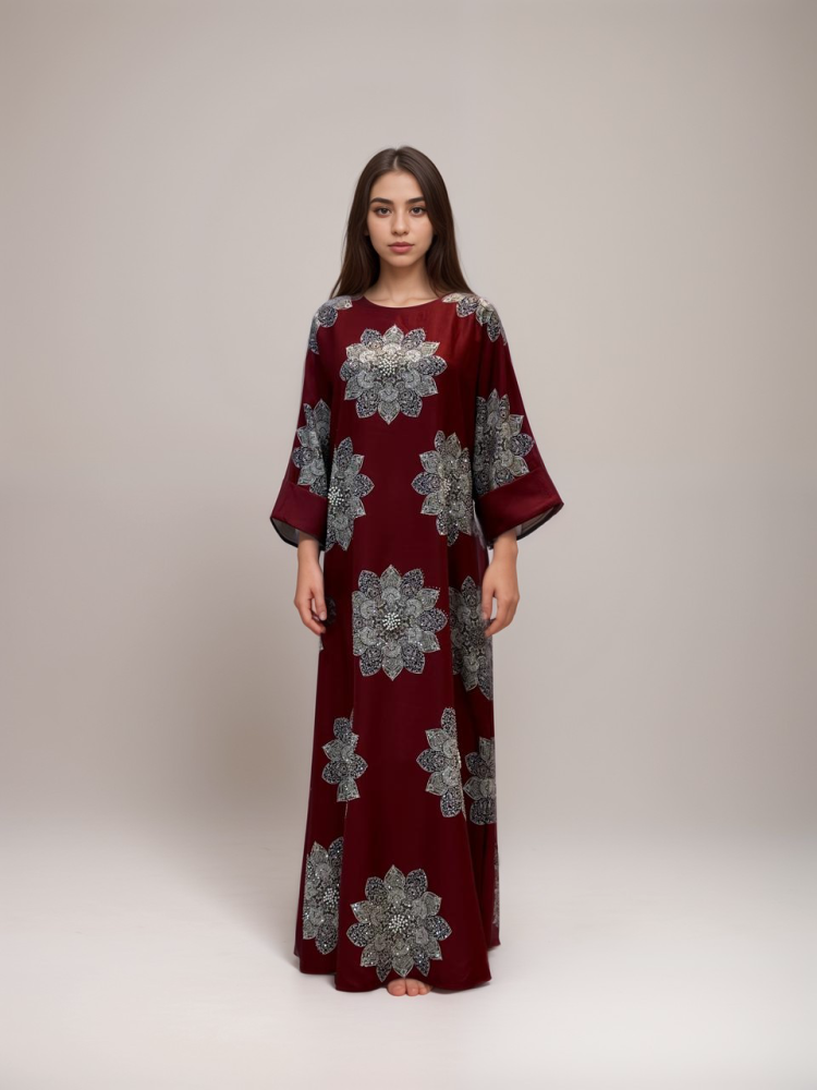 جلابية نسائية كريب حرير مطرزة باللؤلؤ