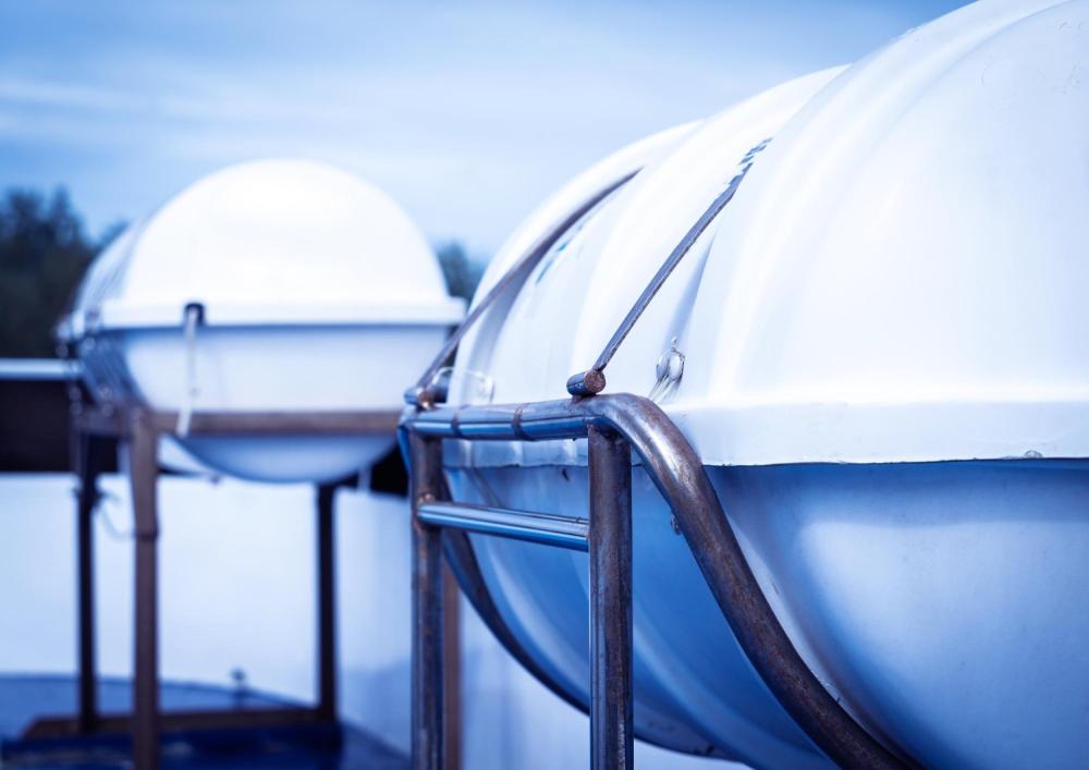 Top 7 Signs You Need a New Water Tank