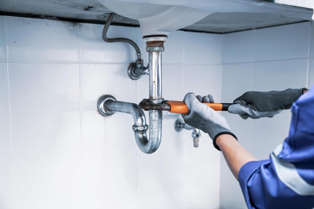 Top 10 Common Plumbing Issues in Saudi Homes — and How to Fix Them