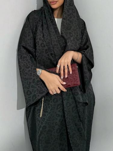 عباية فضفاضة للنساء المسلمات