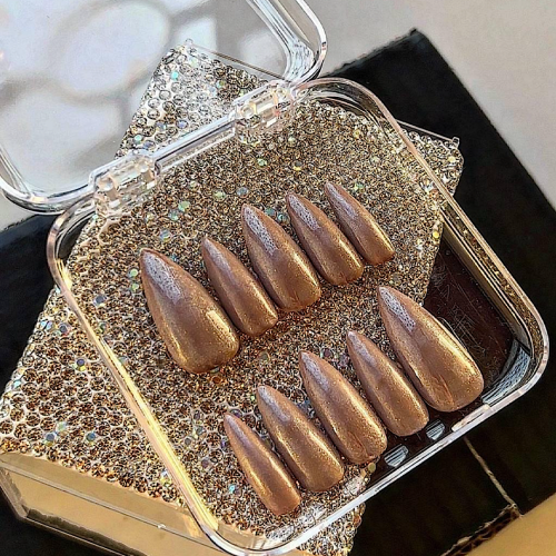 Mocha mousse