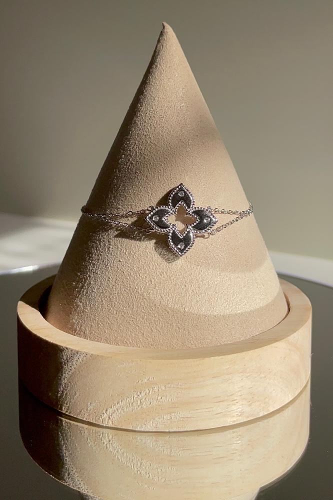 اسوارة روبرتو كوين