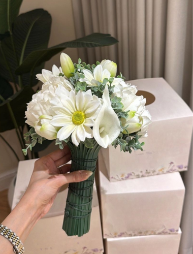 مسكة عروس نورسين