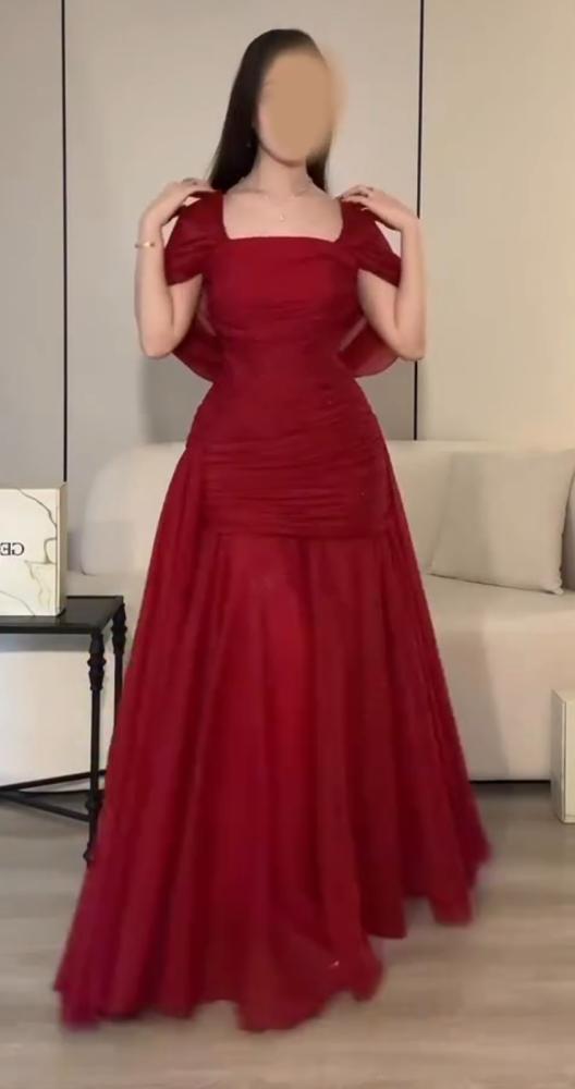 فستان ناعم احمر