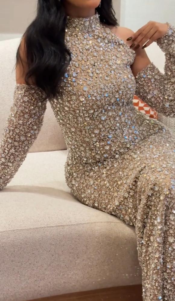 فستان سهرة تطريز